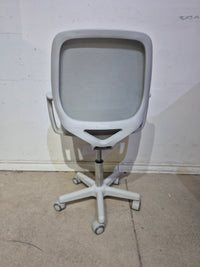 Vinsetto Office Chair -  Mesh Back -  Swivel Castors -