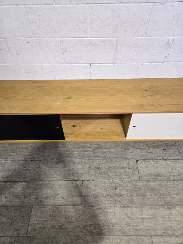 Low Profile TV Console in Oak With Sliding Black & White Doors