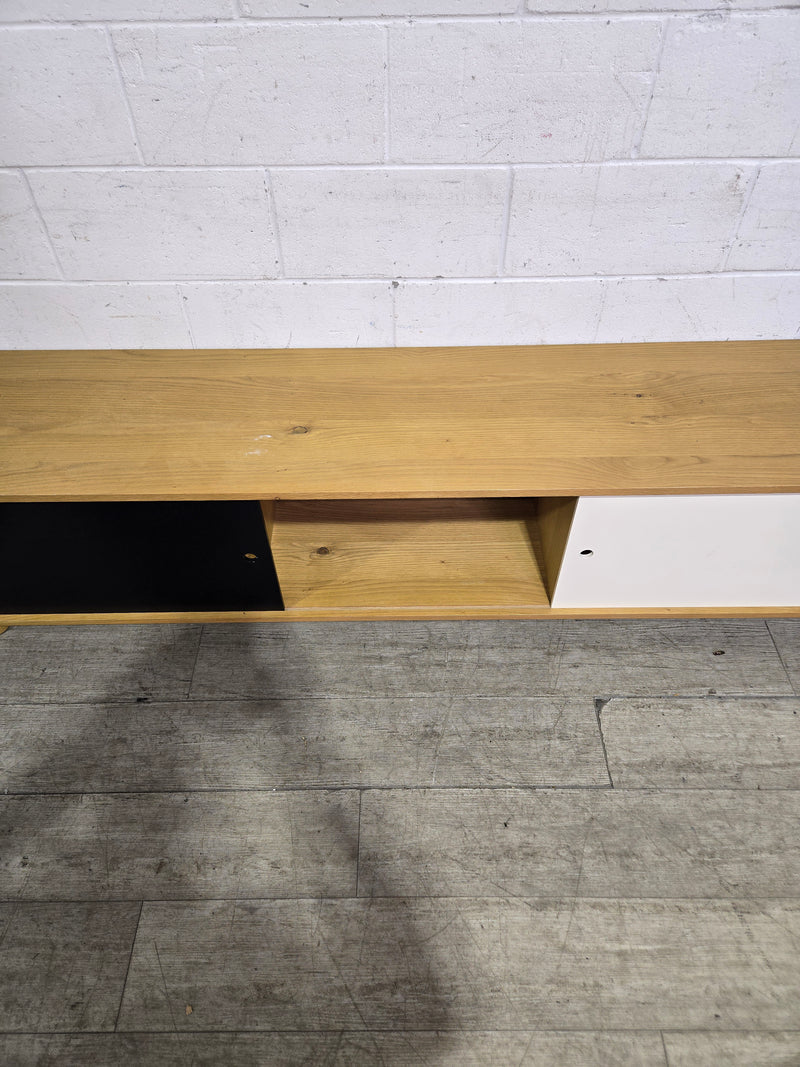 Low Profile TV Console in Oak With Sliding Black & White Doors