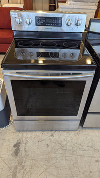 30"W Electric Samsung Stove