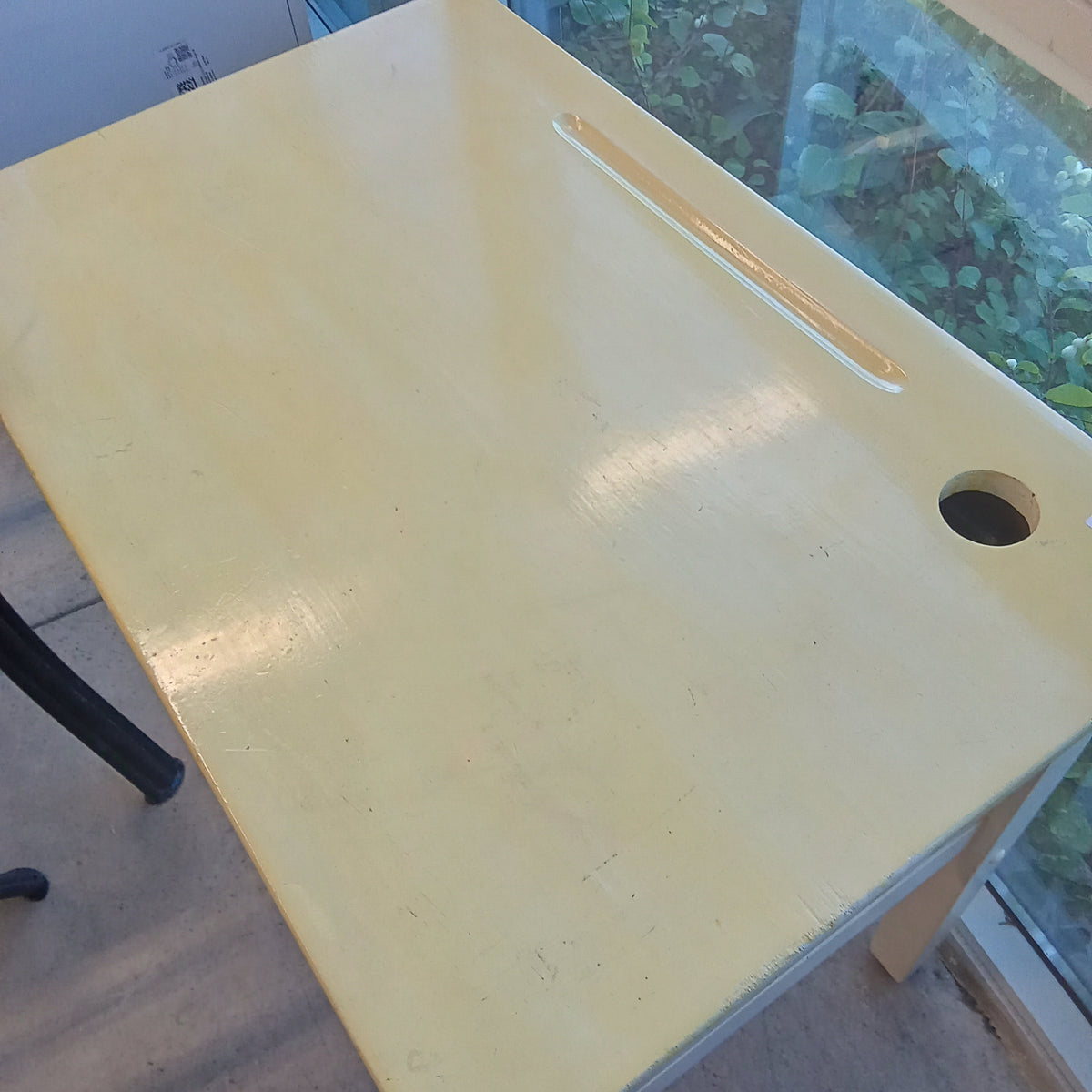 28"W School Desk