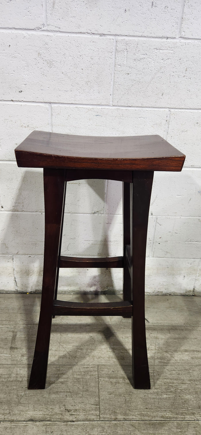 Mahogany Timber Saddle Bar Stool