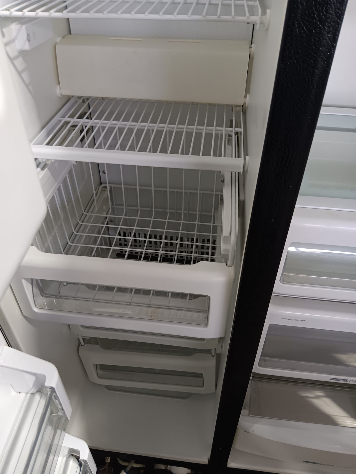 Kitchen AID Fridge / Frezeer with Ice & Water