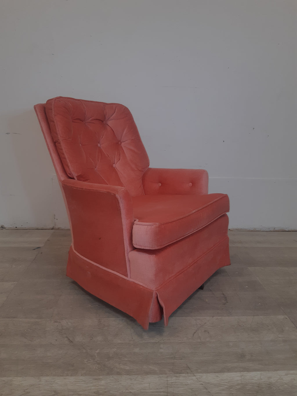 29" Hot Pink Arm Chair