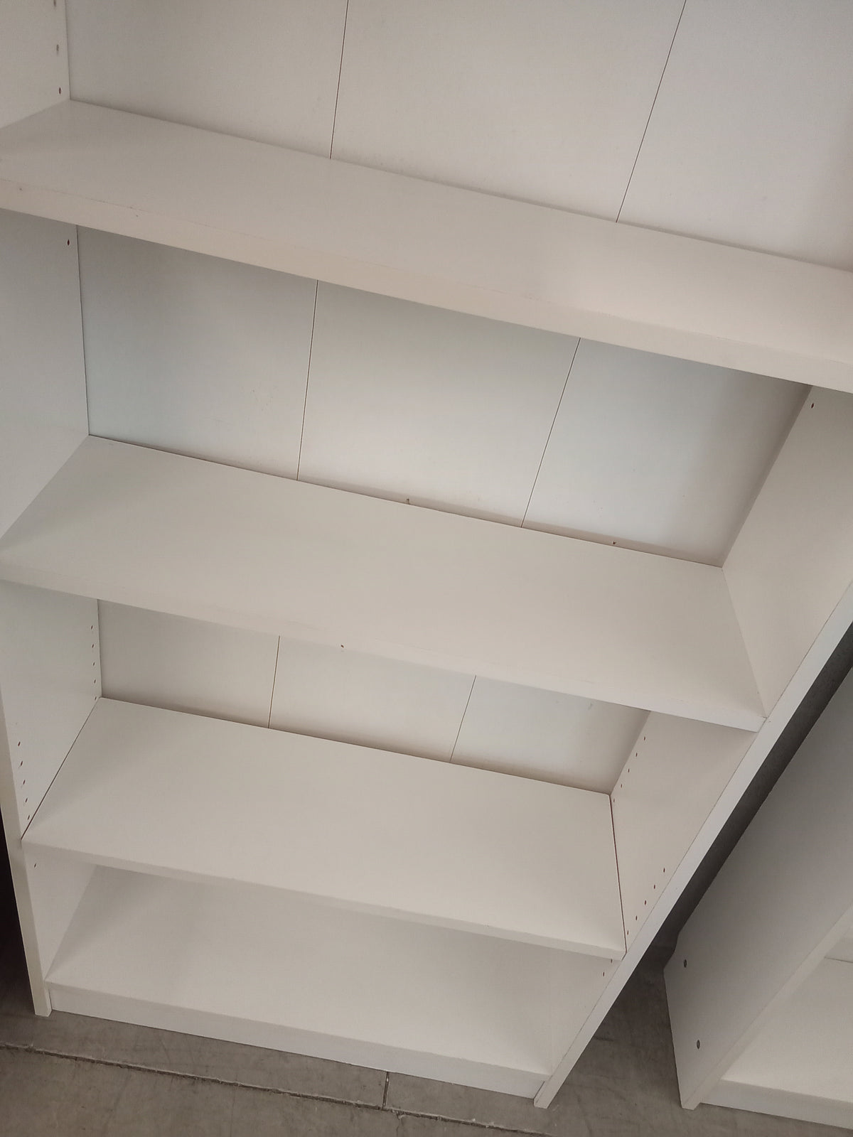 29.5"W White Bookshelf