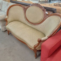 68"W French Provincial Style Love Seat