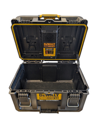 DEWALT TOUGHSYSTEM 2.0 20V Dual-Port Tool Battery Charger