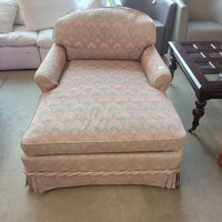 41"W Chaise on Wheels