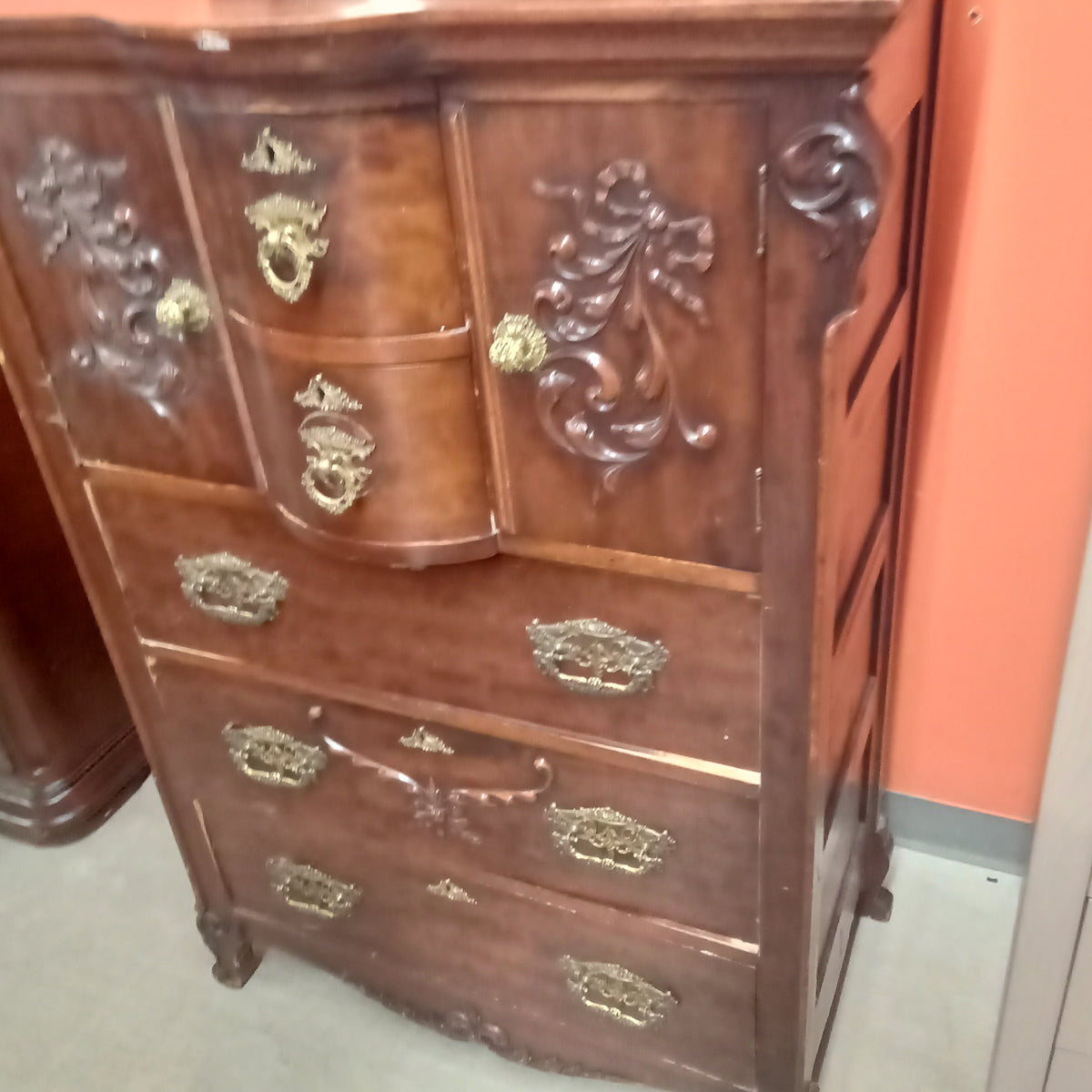 34.5"W Vintage Dresser With Mirror