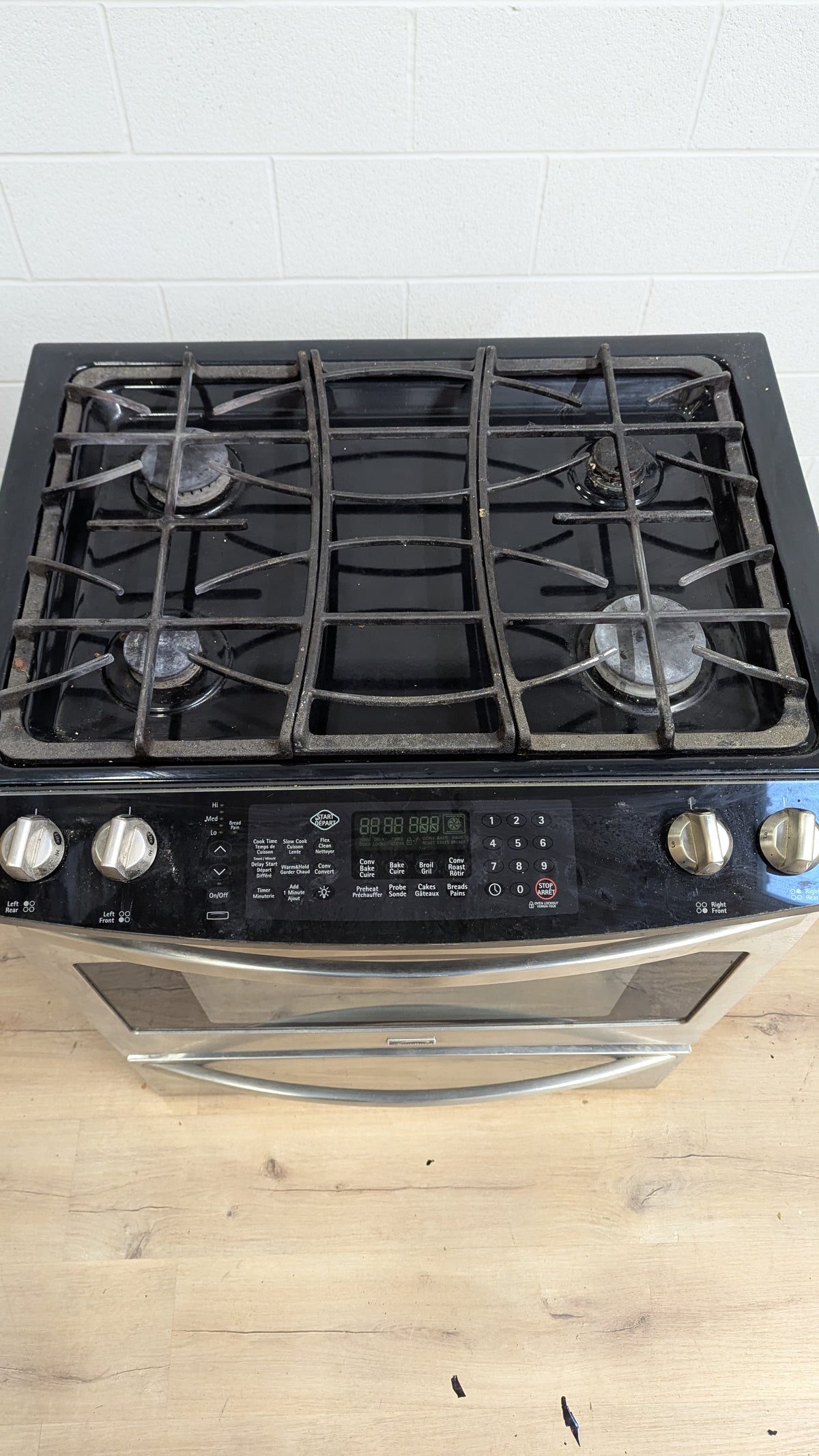 32"W Kenmore Gas Stove
