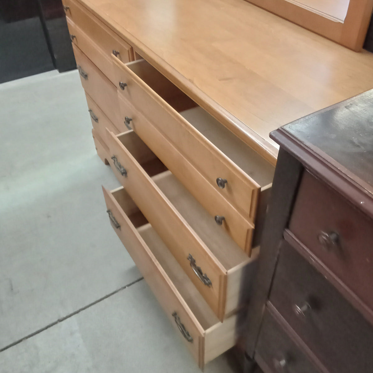 48"W 6-Drawer Dresser with Mirror