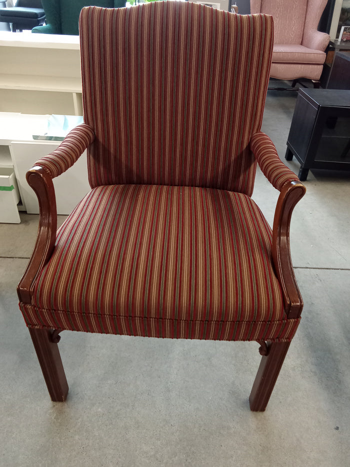 26"W Arm Chair with Wooden Arms