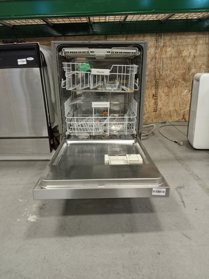 24"W Dishwasher in Stainless Steel