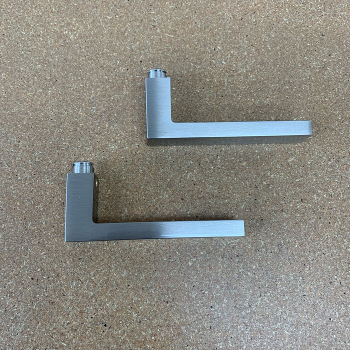 Tampa Door Handles Set of 2 in Satin Nickel PZ92
