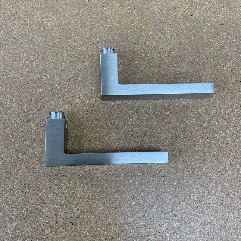 Tampa Door Handles Set of 2 in Satin Nickel PZ92