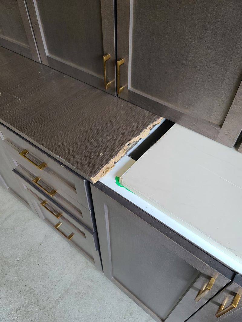 9 Piece Set of Kitchen Cabinets