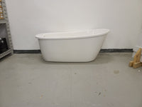 MAXX Freestanding Bathtub