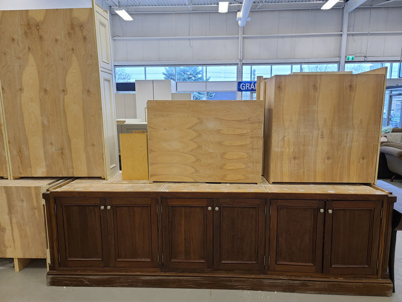 19 White and Brown Kitchen Cabinet Set