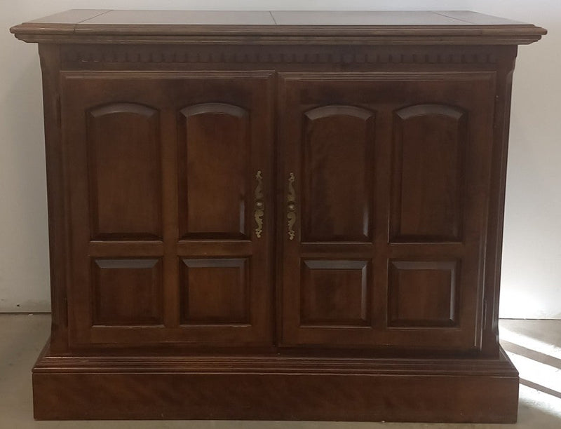 Ethan Allen Classic Manor Solid Maple Flip-Top Server Buffet