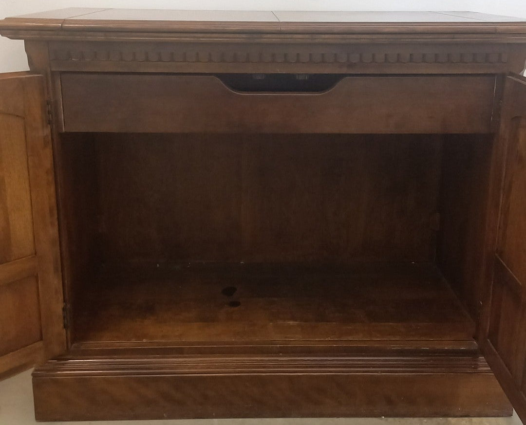 Ethan Allen Classic Manor Solid Maple Flip-Top Server Buffet