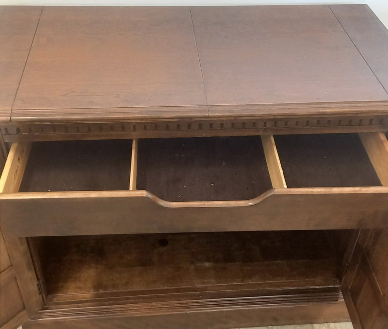 Ethan Allen Classic Manor Solid Maple Flip-Top Server Buffet