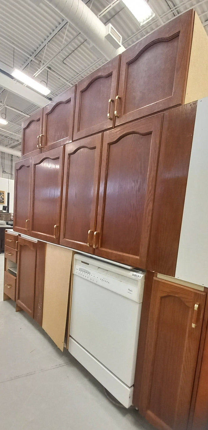 Set of Kitchen Cabinets in Brown