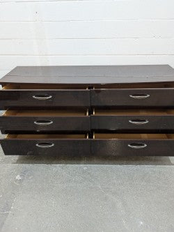 Dresser With 6 Drawers