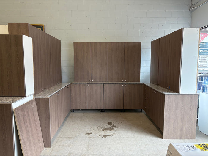 New Builders Grade Condo Kitchen