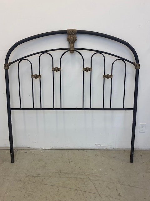 Queen Size Farmhouse Style Bedframe