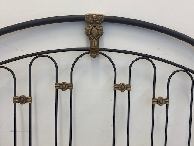 Queen Size Farmhouse Style Bedframe