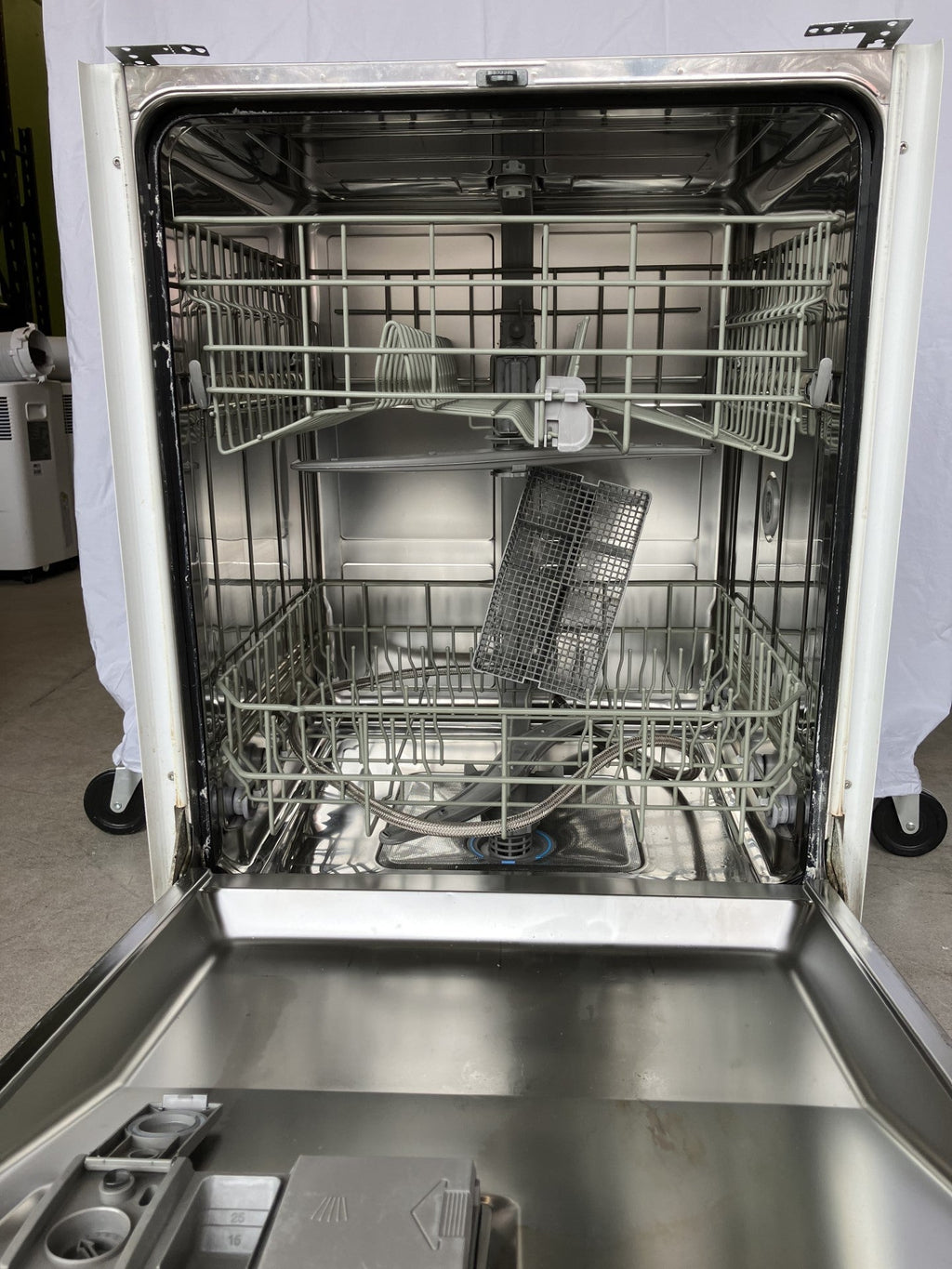 Bosch Stainless Interior Dishwasher