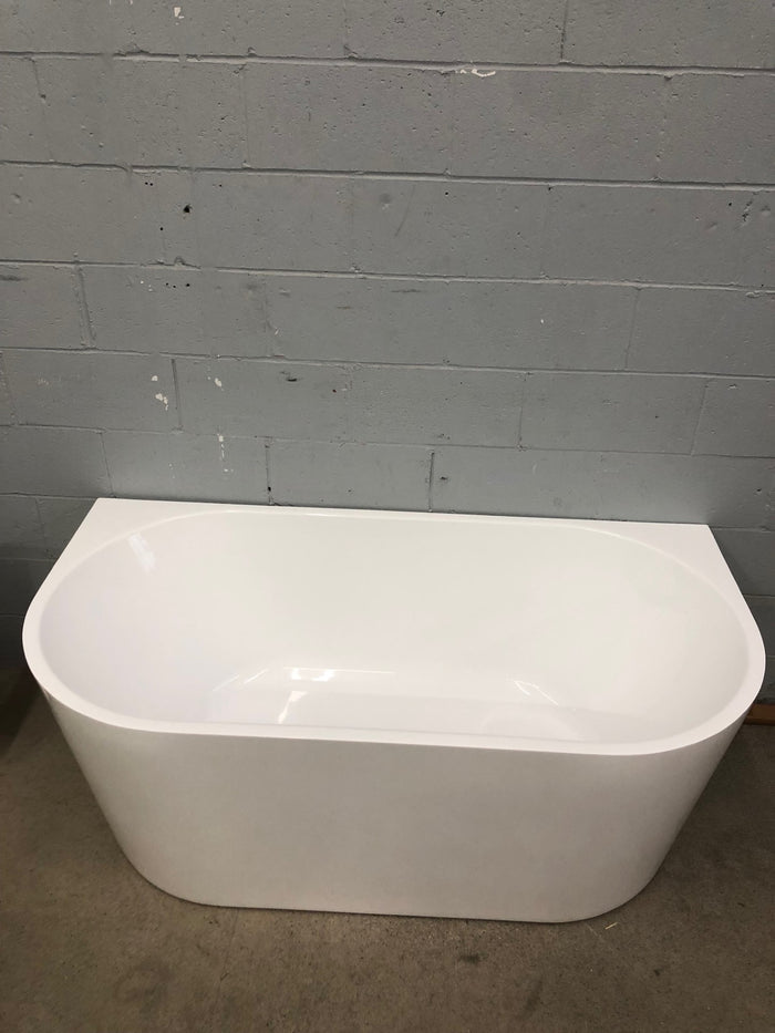 A&E Bath and Shower Acrylic Free-Standing Oval Bathtub with Center Drain in White