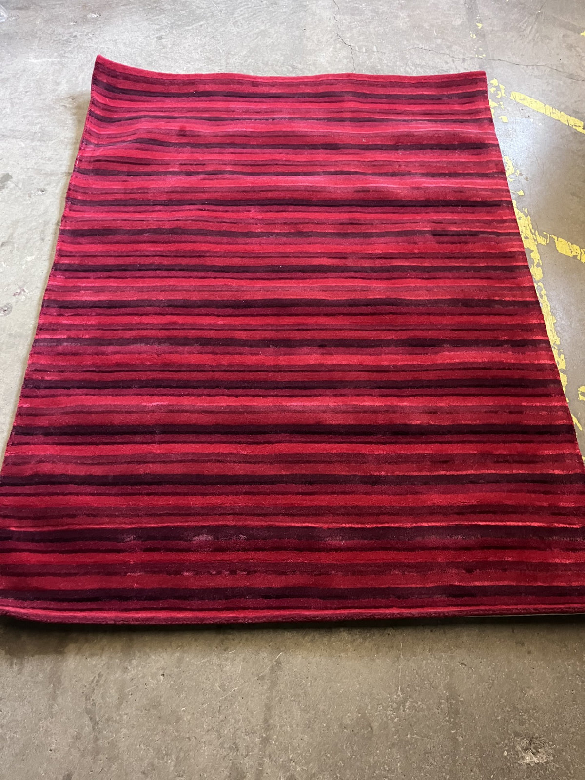 5 x 8' Striped Pink and Red Carpet