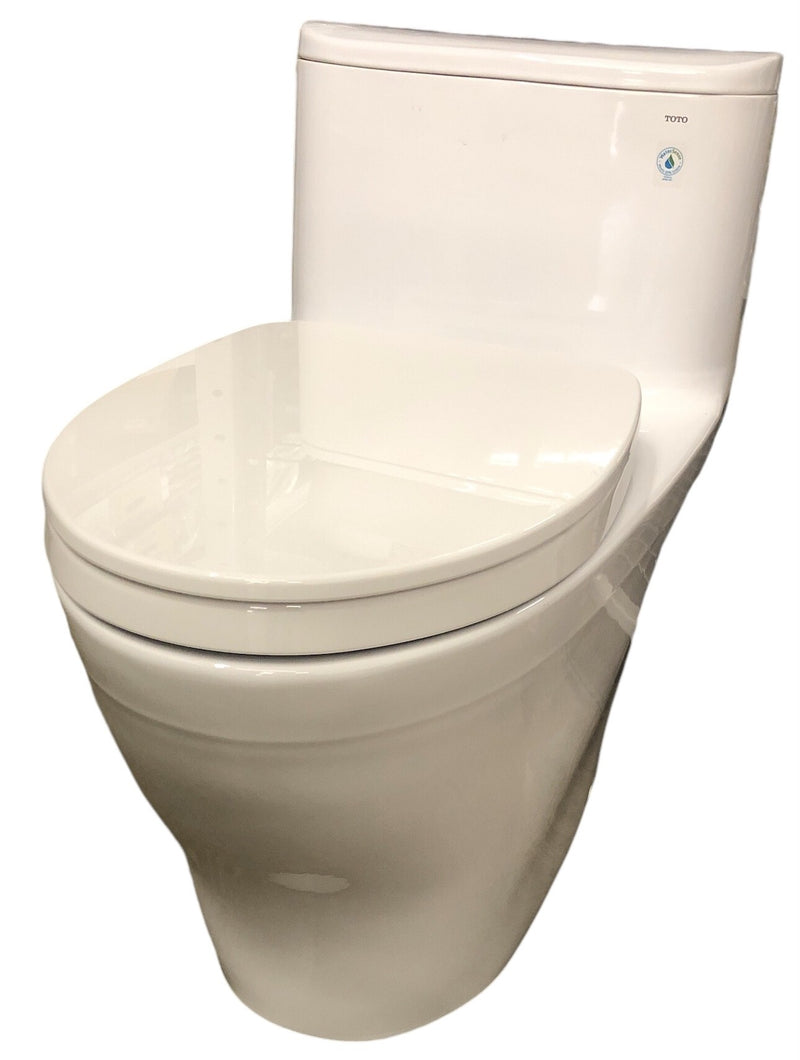 TOTO Nexus 1pc Elongated Toilet