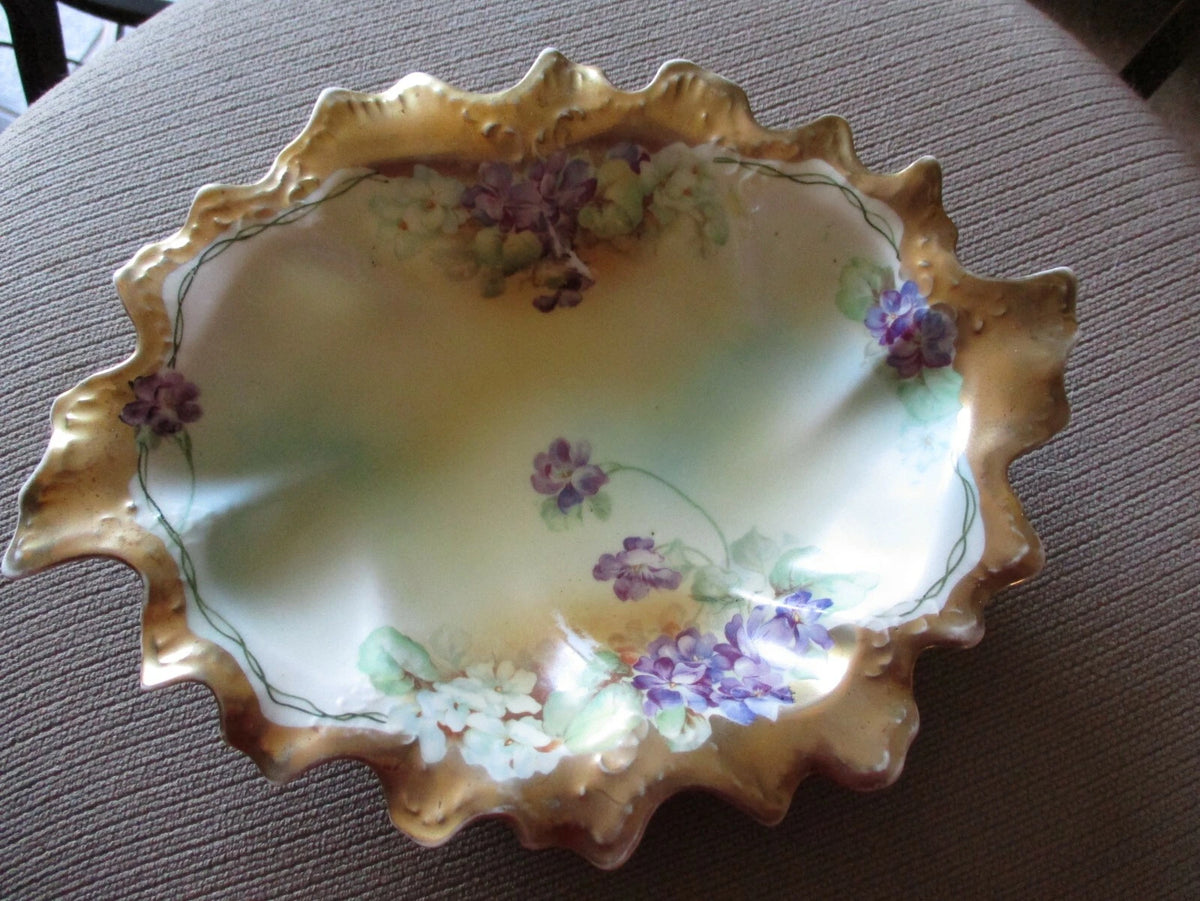 Antique Royal Vienna Gold Guilt Scalloped Hand Painted Violets Floral Bowl