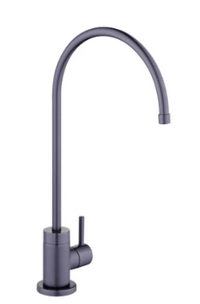 Modern Single-Handle Beverage Faucet in Matte Black