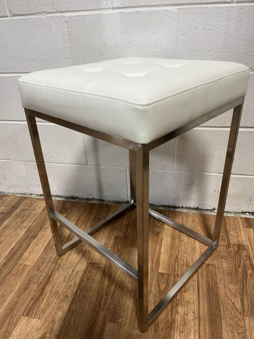 Chi Counter Stool