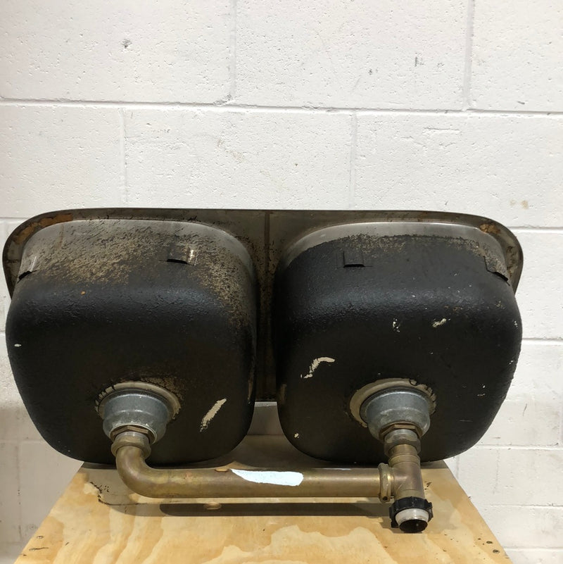 30.75" W Double Bowl Kitchen Sink